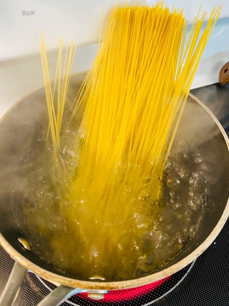 boiling the pasta