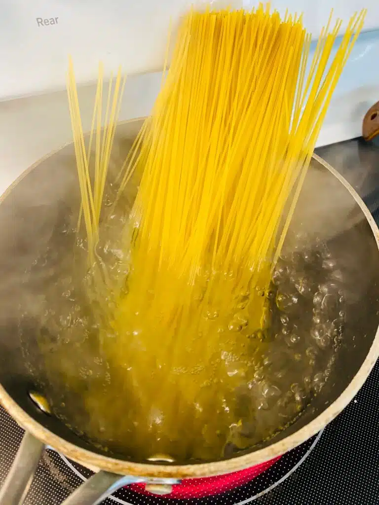 boiling the pasta