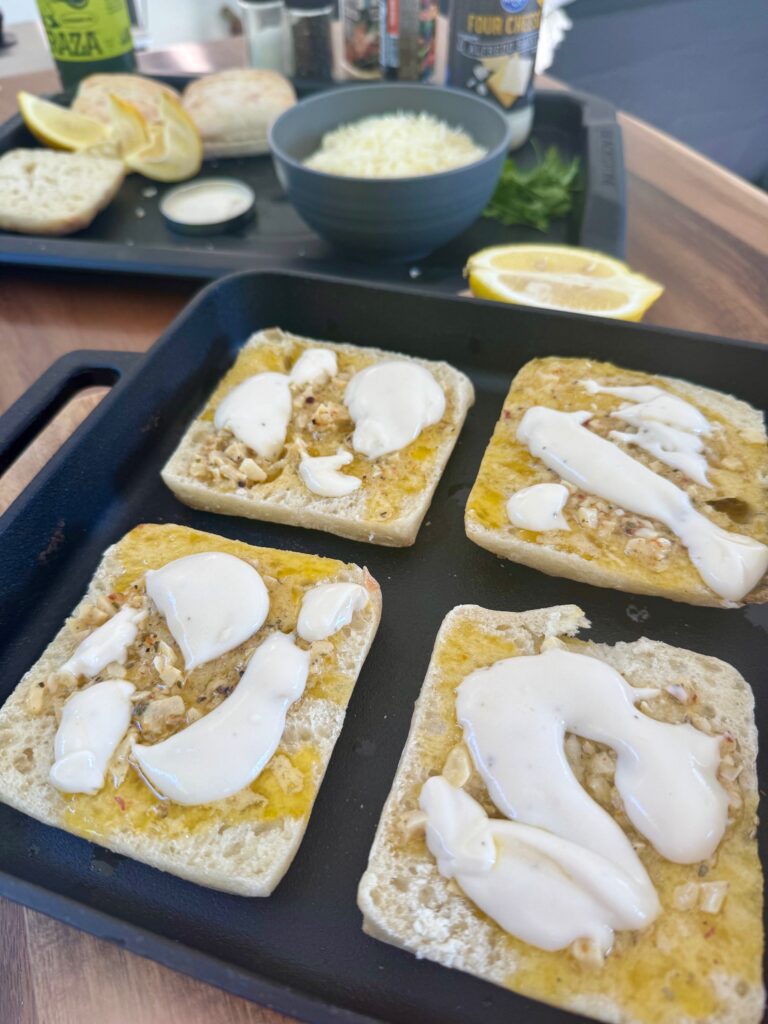 Blackstone Chicken Alfredo Garlic Bread