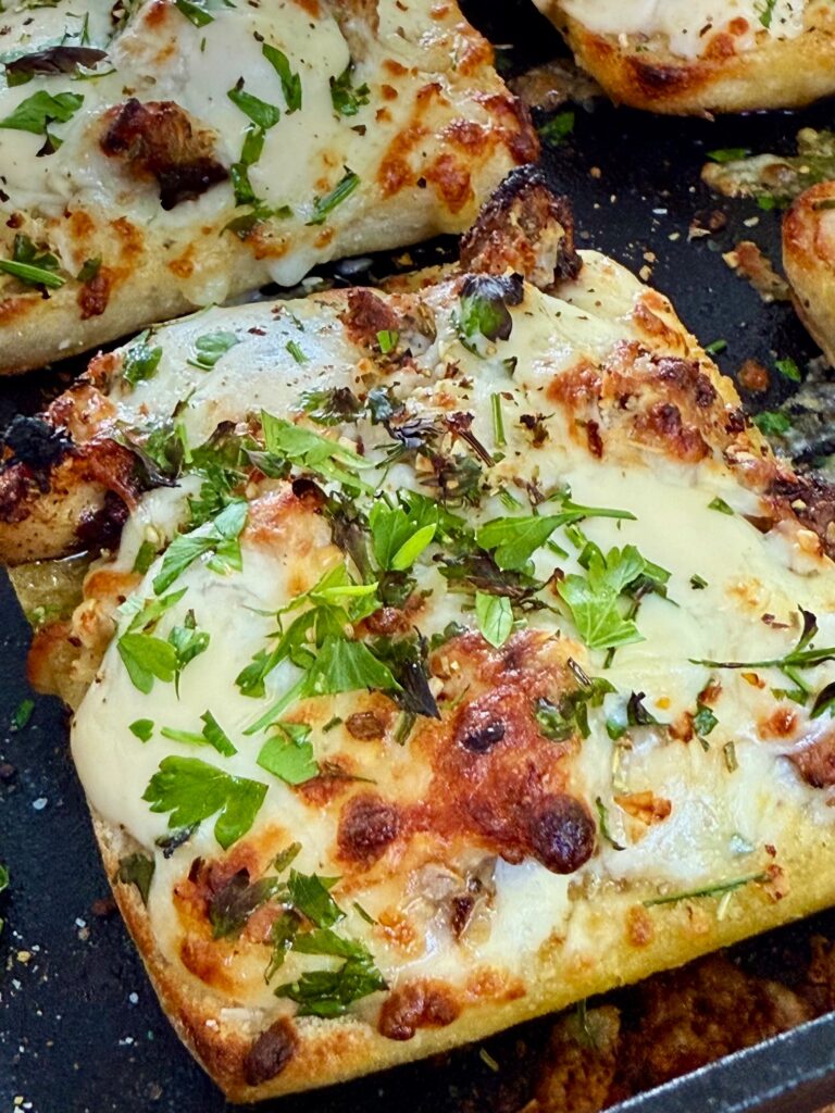 Blackstone Chicken Alfredo Garlic Bread