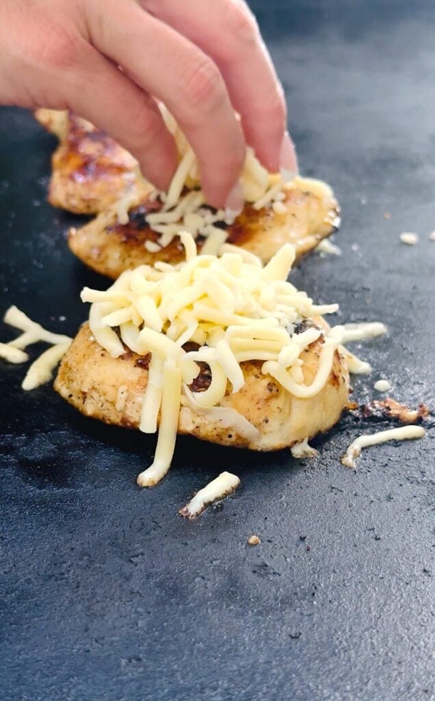 Blackstone Cherry Pepper Chicken Sandwiches