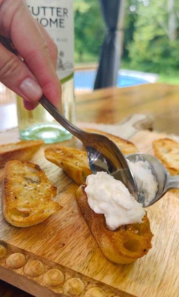 Blackstone Prosciutto Peach Ricotta Crostini